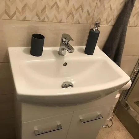 Apartmán Near To Park,newly Decorated Fully Equipped Walking Distance To The Puskas Arena ,city Park Where Will Find The World Famous Szechenyi Thermal Bath Spa, Museums ,and The Capital Circus ,ac, Smart Tv, High Speed Internet
