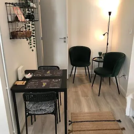 Park Oasis: Modern Near Szechenyi Bath * Budapest